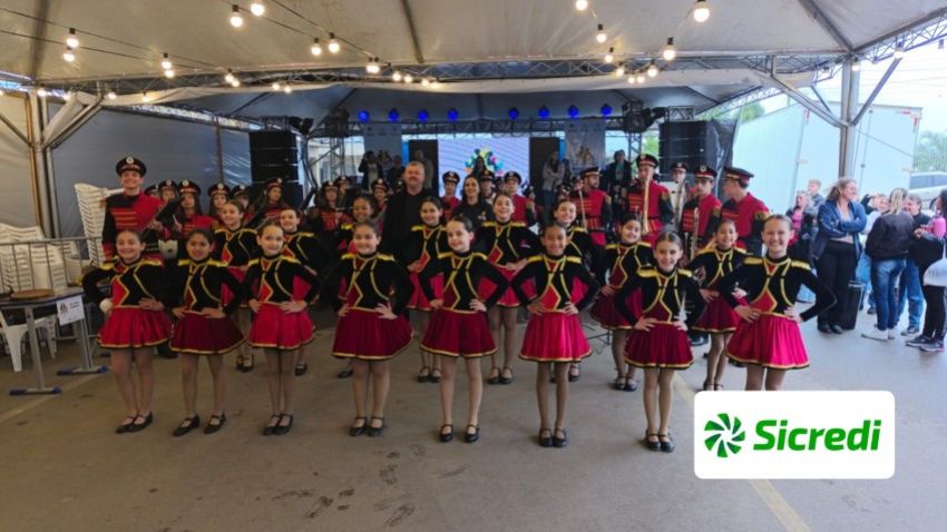 Corpo de baile é destaque na apresentação da Banda Municipal de Cristal na V Feira do Livro