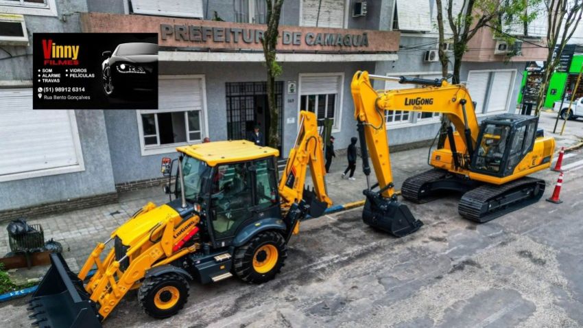 Camaquã recebe retroescavadeira e escavadeira hidráulica em investimento de R$ 1 milhão